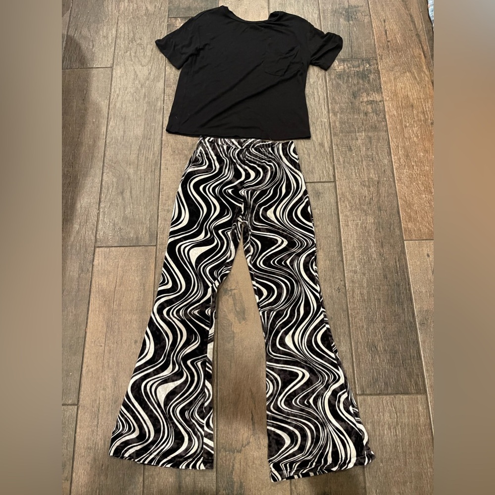 Groovy pants with matching shirt